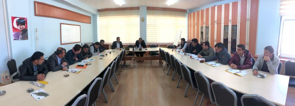 Satış ve Pazarlama Müdürü Murat Uçtu Tutgu Gıda Kırşehir Şeker Fabrikası Ziraat Departmanına Şekerpancarı besleme konulu seminer verdi  13 Kasım 2019
